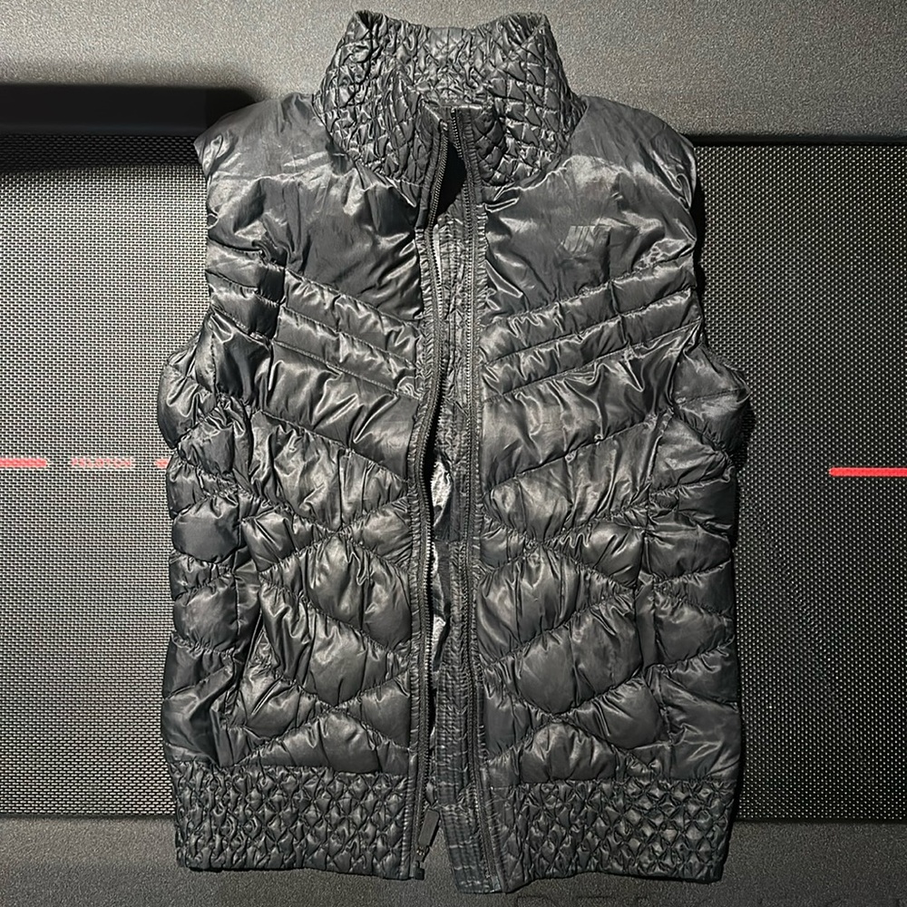 Nike Black Down Puffer Vest